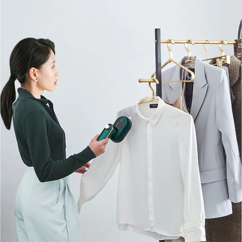 Mini Ferro de Passar Roupas a Vapor Portátil – Elétrico Portátil Bivolt para Viagem e Uso Doméstico – Pequeno e Prático